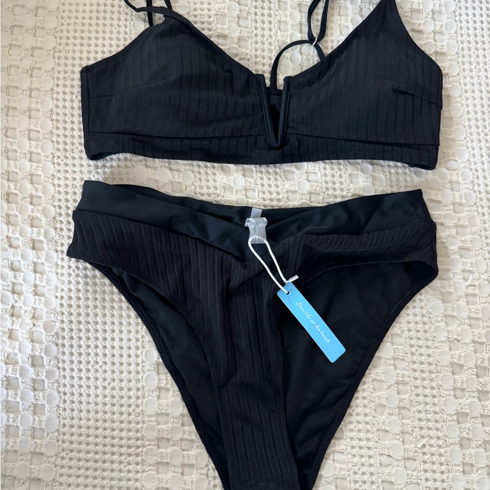 CUPSHE Elegant Black Women's Swimwear Set- TOP Large / BOTTOM  Medium